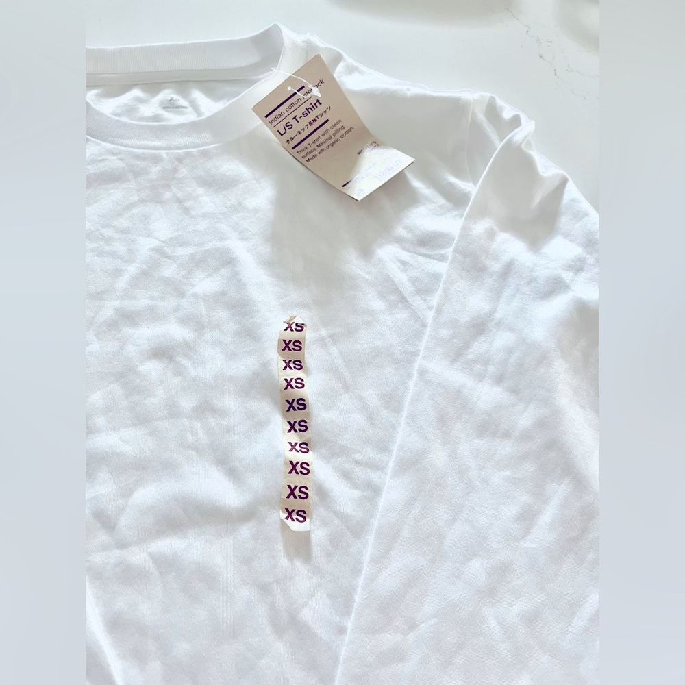 NWT! Bright White Long-Sleeve Organic Cotton T-Shirt (XS)